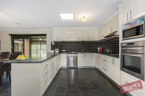 Property photo of 12 Carroll Court Narre Warren VIC 3805