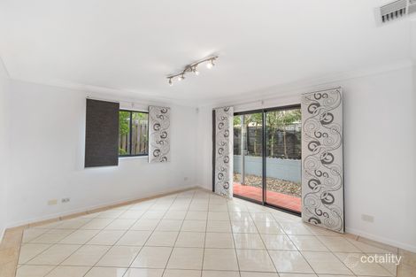 Property photo of 2/18 Princess Street Fairfield QLD 4103