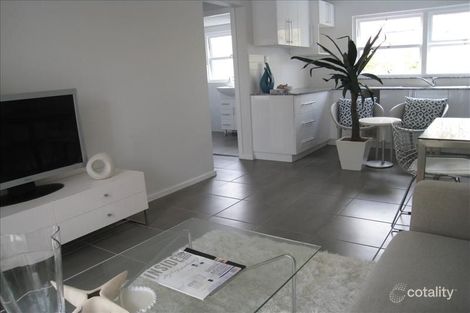 3/2930 Gold Coast Hwy, Surfers Paradise, QLD 4217