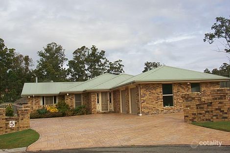5 Lambeth Ct, Albany Creek, QLD 4035