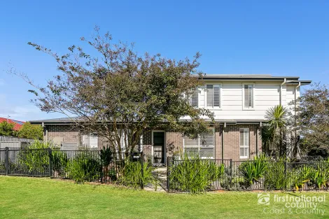 Property photo of 21 Elambra Parade Gerringong NSW 2534
