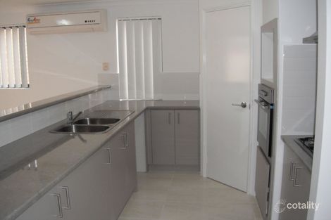 Property photo of 2/42 Sixth Road Armadale WA 6112