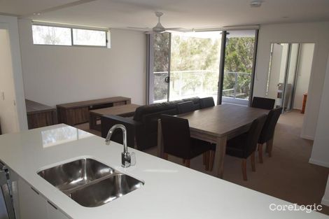 Property photo of 131/33 Lakefront Crescent Varsity Lakes QLD 4227