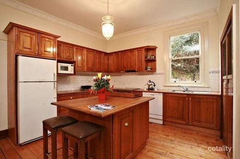 Property photo of 21 Murrumbeena Crescent Murrumbeena VIC 3163