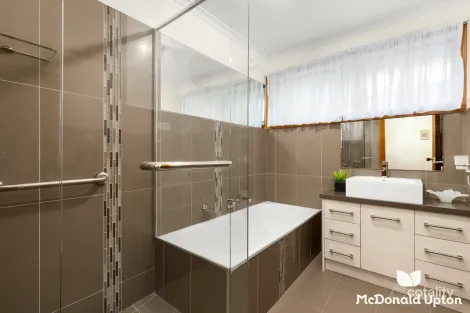 Property photo of 17 Strathaird Street Strathmore VIC 3041