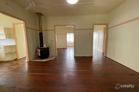 33 Easton St, Silkstone, QLD 4304