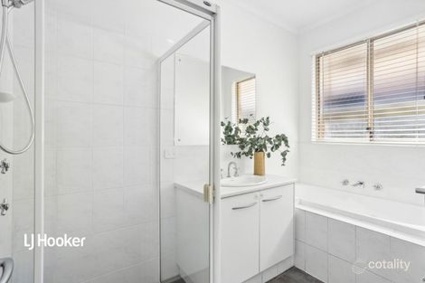 Property photo of 5 Lorentz Court Mawson Lakes SA 5095