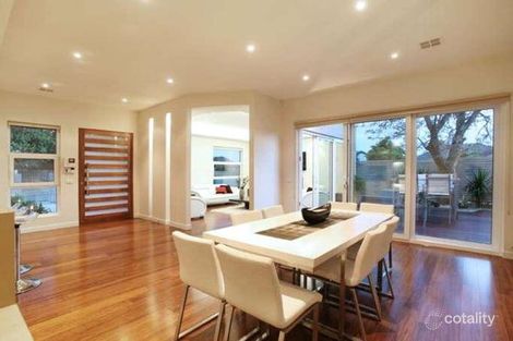 Property photo of 12 Allanby Grove Bentleigh East VIC 3165