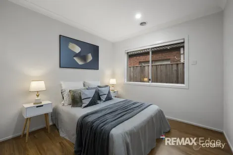 Property photo of 96 Grassbird Drive Point Cook VIC 3030