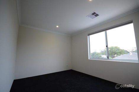 Property photo of 28 Vahland Avenue Riverton WA 6148