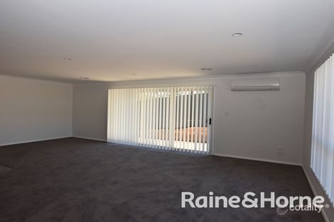 5 Young St, Orange, NSW 2800