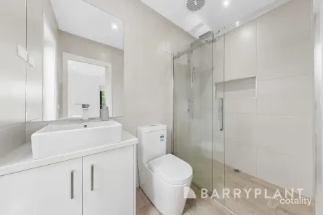 Property photo of 18 Isabella Court Albanvale VIC 3021