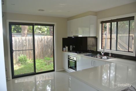 Property photo of 2/17 Upton Crescent Narre Warren VIC 3805