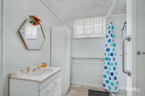 Property photo of 8 Guy Street Shorncliffe QLD 4017