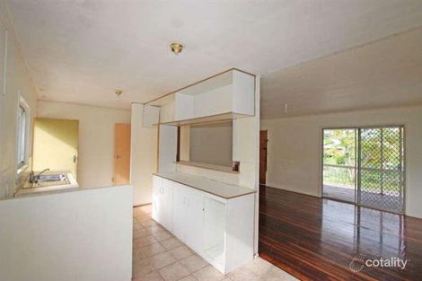 Property photo of 11 Duncan Street Riverview QLD 4303