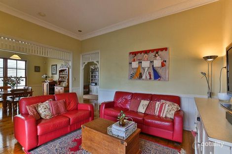 Property photo of 48A Jellicoe Street Mount Lofty QLD 4350