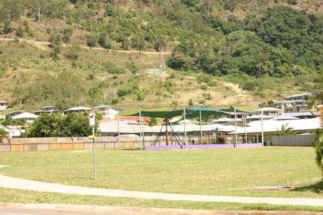 Property photo of 183 McFarlane Drive Kanimbla QLD 4870