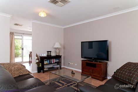 Property photo of 7/11 Elvire Street Viveash WA 6056