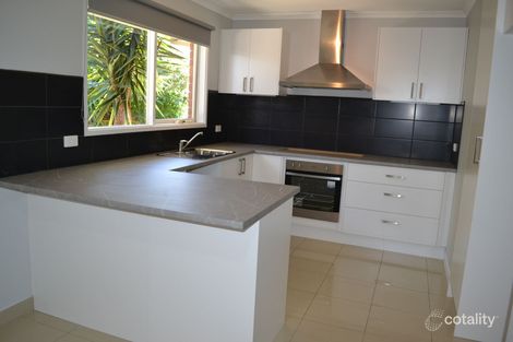 Property photo of 3 Emily Close Pakenham VIC 3810