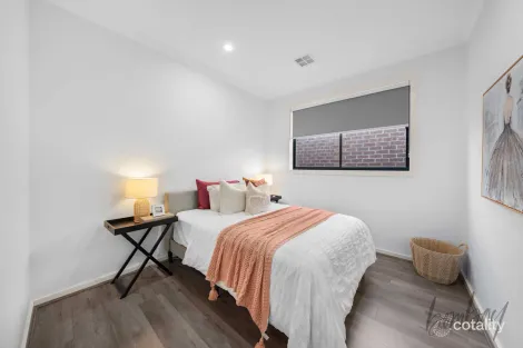 Property photo of 14 Stonecutter Crescent Wollert VIC 3750