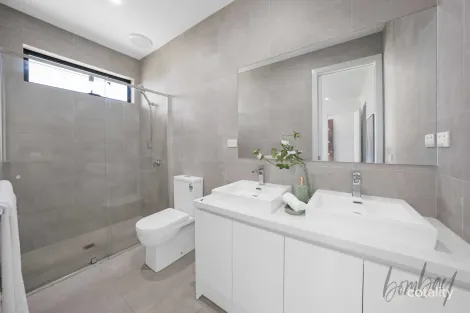 Property photo of 14 Stonecutter Crescent Wollert VIC 3750