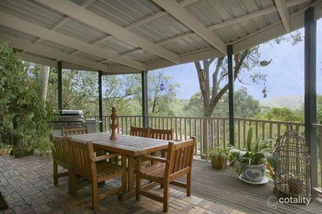 Property photo of 8 Oak Grove Mount Evelyn VIC 3796