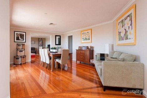 Property photo of 4 Pinnacle Rise Lilydale VIC 3140