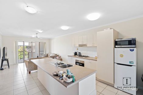 Property photo of 17/111-113 Martyn Street Parramatta Park QLD 4870