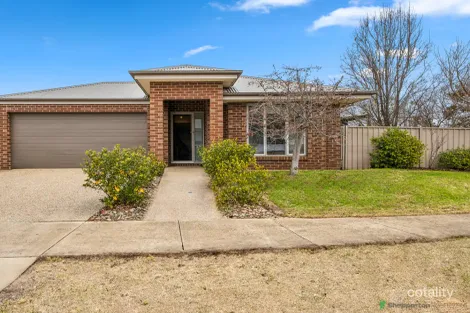 Property photo of 22 Cormorant Boulevard Kialla VIC 3631