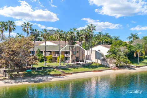 8/9 Jodie Ct, Mermaid Waters, QLD 4218