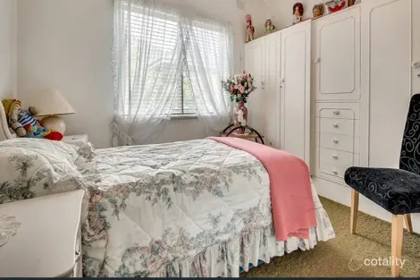 Property photo of 10 Botha Avenue Reservoir VIC 3073