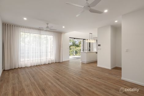 Property photo of 6 Sixth Avenue Bardon QLD 4065