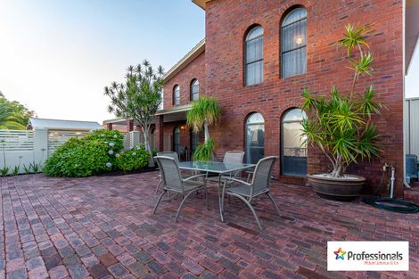 Property photo of 14 Spruce Road Morley WA 6062