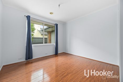 Property photo of 13 Lansbury Drive Narre Warren South VIC 3805