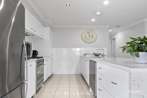 Property photo of 3 Orpington Crescent Marshall VIC 3216