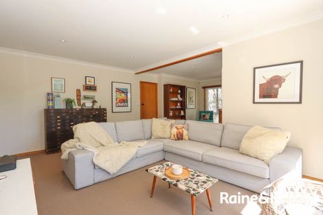 Property photo of 9 Alpugi Place Kelso NSW 2795