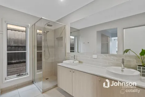 Property photo of 74 Grampians Circuit Yarrabilba QLD 4207