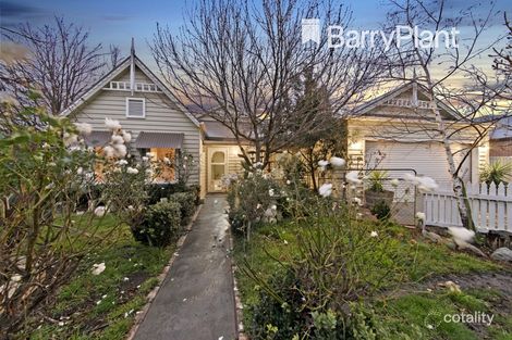 Property photo of 33 Mackellar Street Pakenham VIC 3810