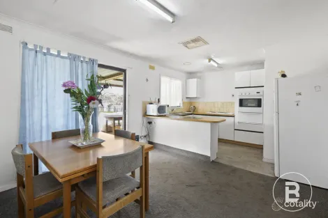 Property photo of 9 Harkin Court Alma VIC 3465