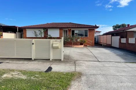 127 Mimosa Rd, Bossley Park, NSW 2176