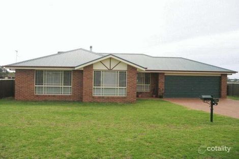 104 Twickenham Dr, Dubbo, NSW 2830