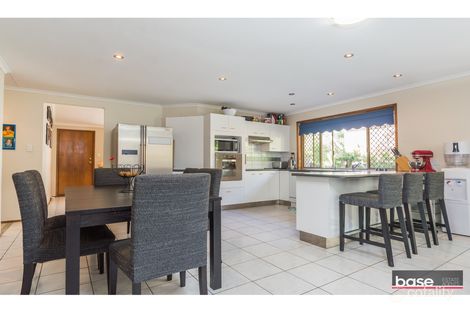 68 Andaman St, Jamboree Heights, QLD 4074