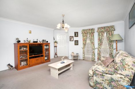 Property photo of 2 Gear Circuit Albion Park NSW 2527