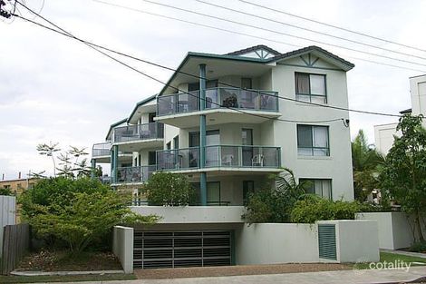 8 Tarcoola Cres, Surfers Paradise, QLD 4217