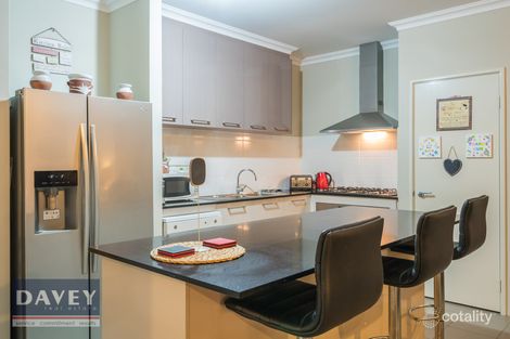 Property photo of 21 Clivia Heights Sinagra WA 6065
