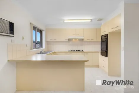 Property photo of 1/34 John Hunter Drive Endeavour Hills VIC 3802