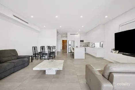 Property photo of 12A Parkview Avenue Picnic Point NSW 2213