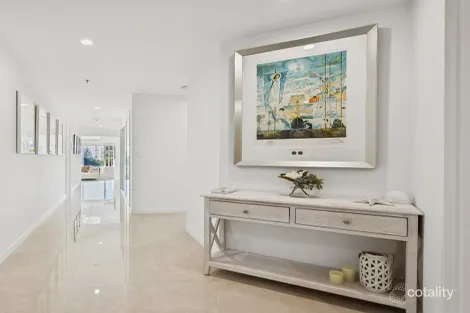 Property photo of 401/1 Peak Avenue Main Beach QLD 4217