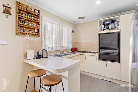 Property photo of 2 Andrew Crescent Calwell ACT 2905