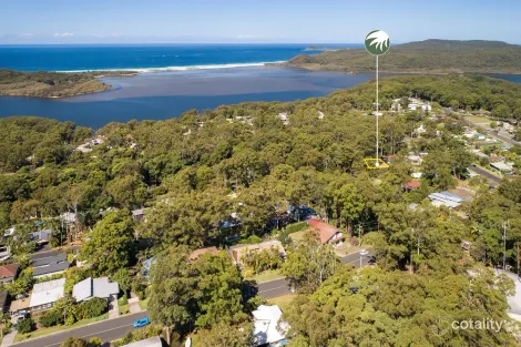 8 Charles St, Smiths Lake, NSW 2428